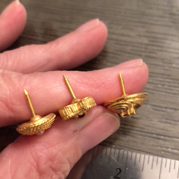 Vintage 1990’s Matte Goldtone Scatter Pins - Picture 9 of 12